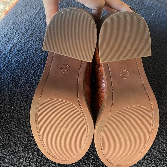 Universal Thread Burnt Orange Platform Boots - Picture 4 of 4